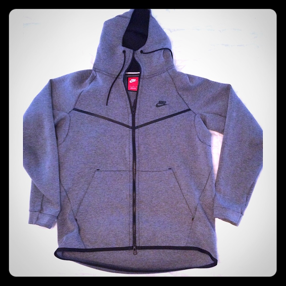 Men’s Nike Tech Grey Jacket, Large, NWOT